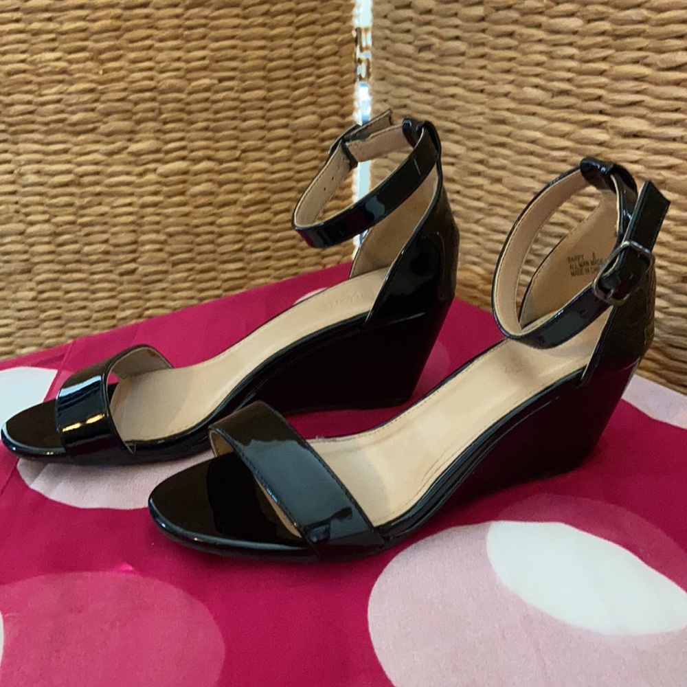 💥Charlotte Russe Black Patent Wedge w/Ankle Strap, Excellent Condition, Size 6